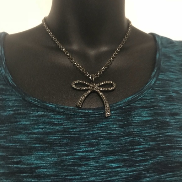 Classy Black Crystal Ribbon Bow Necklace - Picture 4 of 4